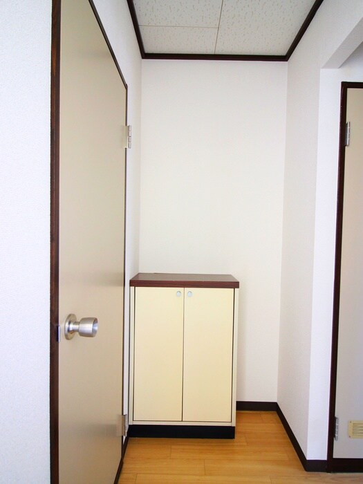 物件内観写真18　(靴箱)