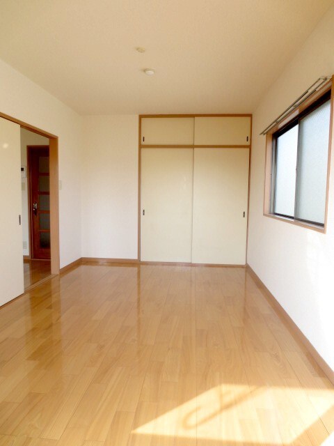 物件内観写真10　(居室)