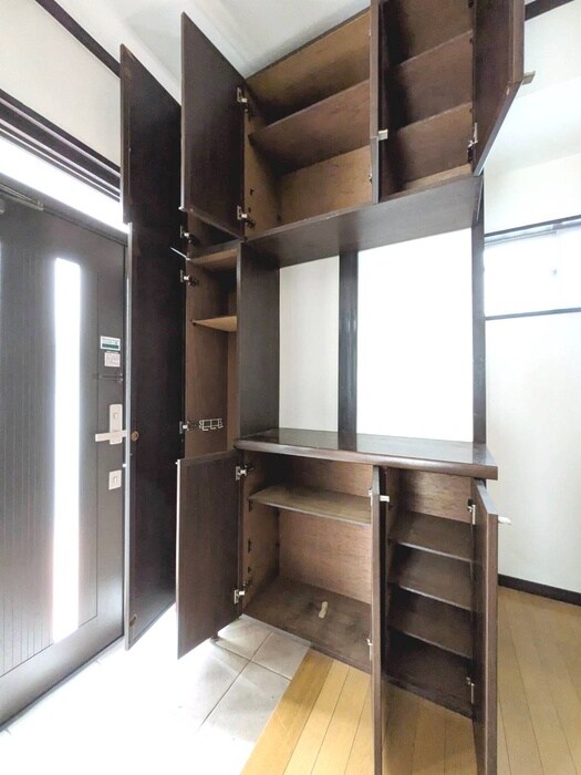 物件内観写真19　(靴箱)