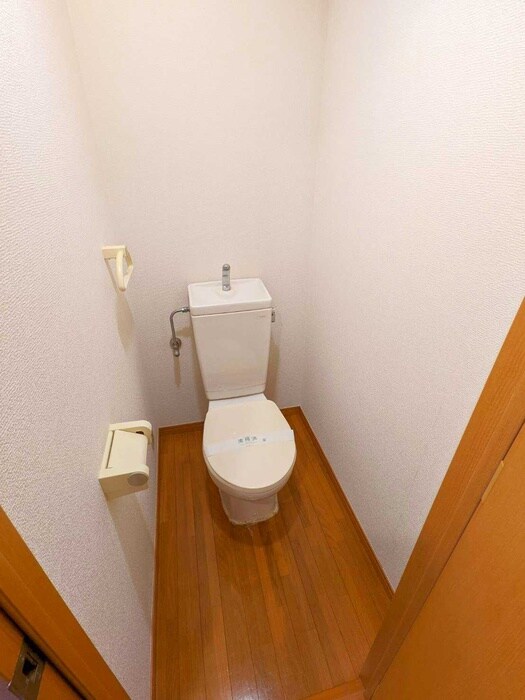 物件内観写真16　(トイレ)