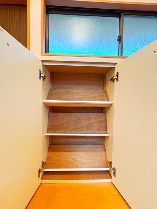 物件内観写真16　(靴箱)