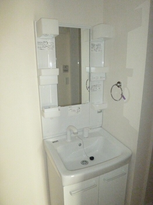 物件内観写真9　(洗面)