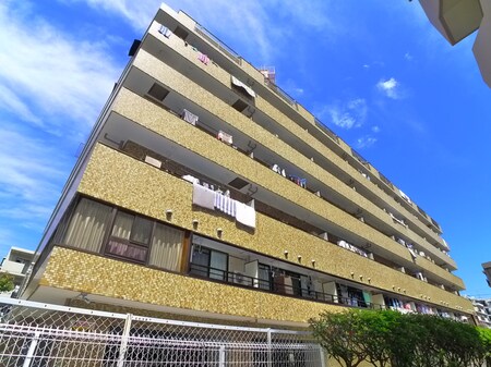 清水マンション外観写真