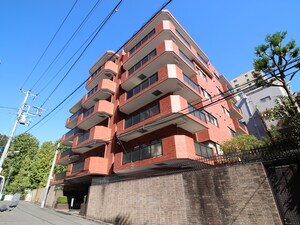 原宿ホームズ（301）外観写真