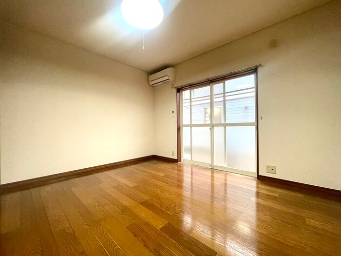 物件内観写真9　(居室)