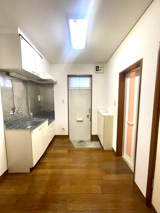 物件内観写真19　(廊下)