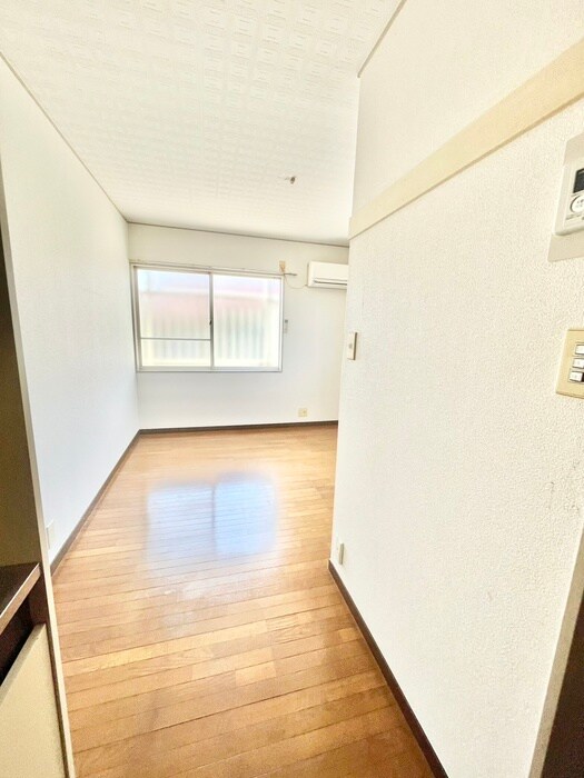 物件内観写真21　(廊下)