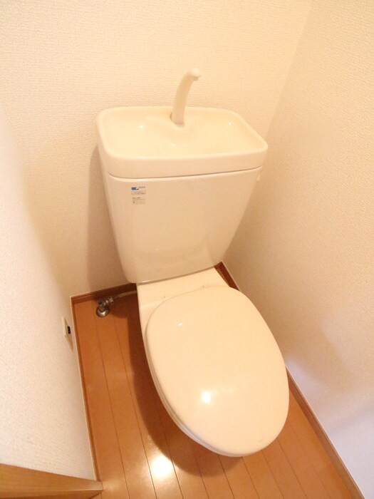 物件内観写真11　(トイレ)