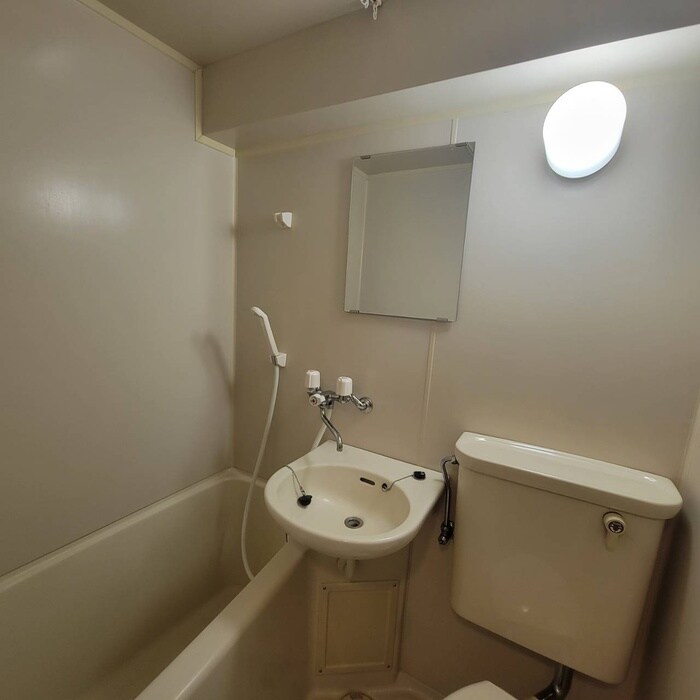 物件内観写真12　(バス／シャワールーム等)