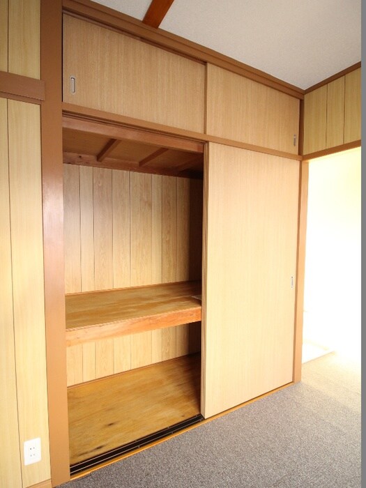 物件内観写真8　(収納)