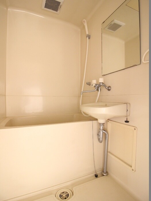 物件内観写真12　(バス／シャワールーム等)