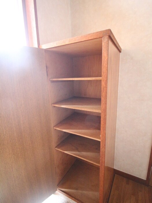 物件内観写真16　(玄関)