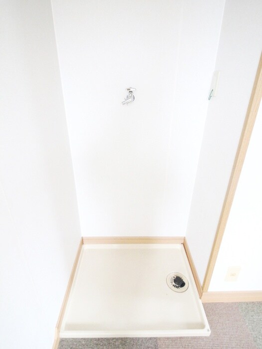 物件内観写真17　(洗濯機置場)