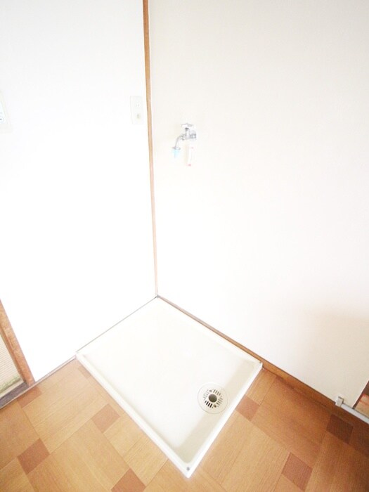 物件内観写真19　(洗濯機置場)