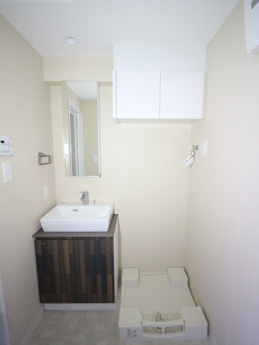 物件内観写真9　(洗面)