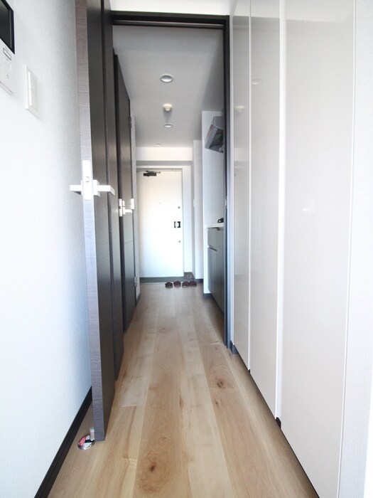 物件内観写真15　(廊下)