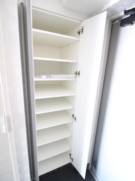 物件内観写真19　(靴箱)