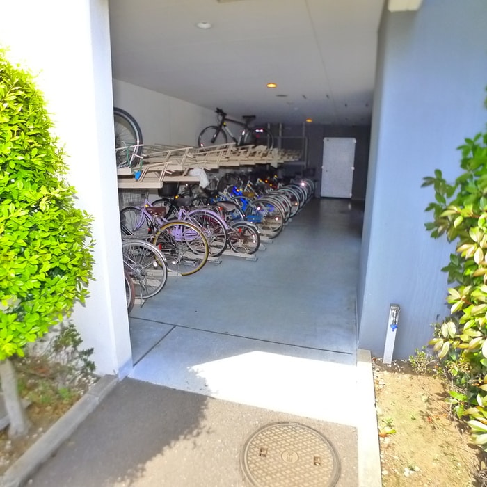 物件外観写真6　(駐輪場)