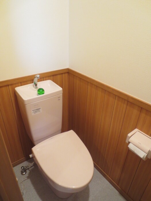 物件内観写真15　(トイレ)