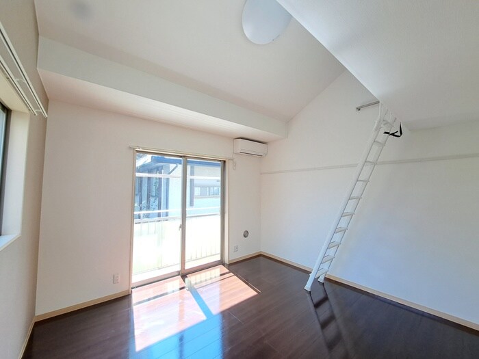 物件内観写真8　(居室)