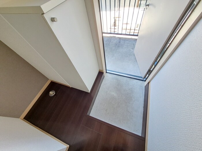 物件内観写真22　(玄関)