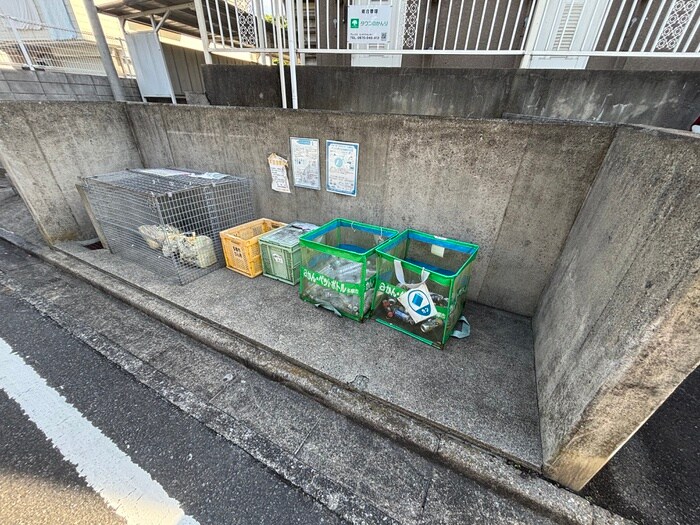 物件外観写真4　(建物設備)