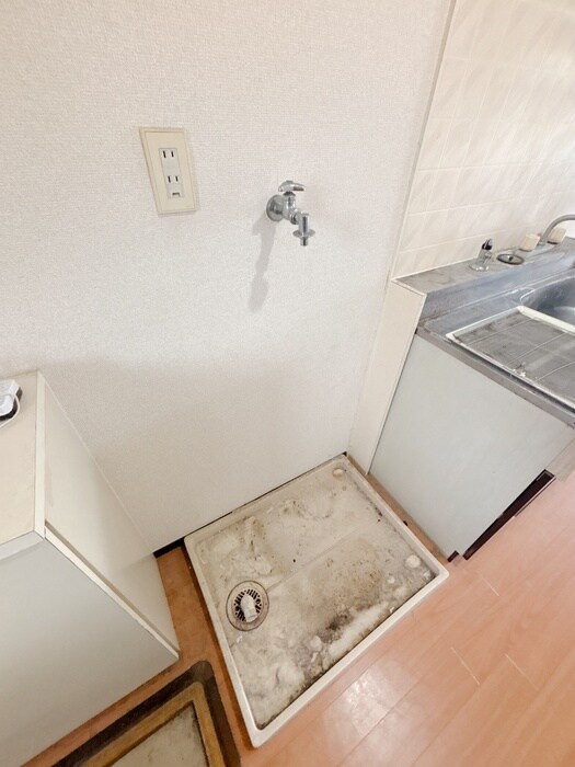 物件内観写真19　(洗濯機置場)