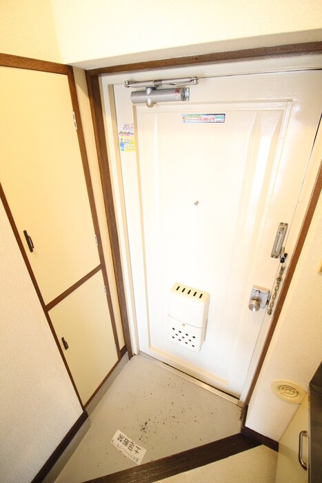 物件内観写真19　(玄関)