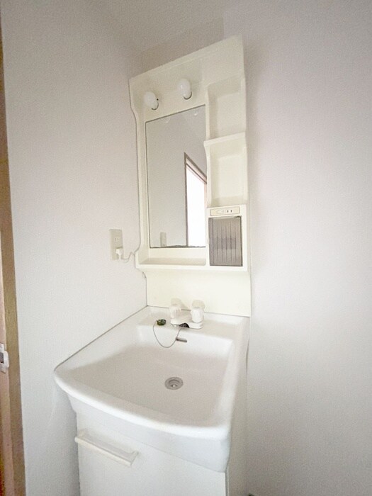 物件内観写真10　(洗面)