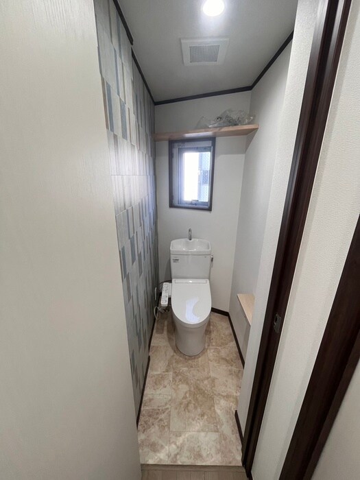 物件内観写真11　(トイレ)