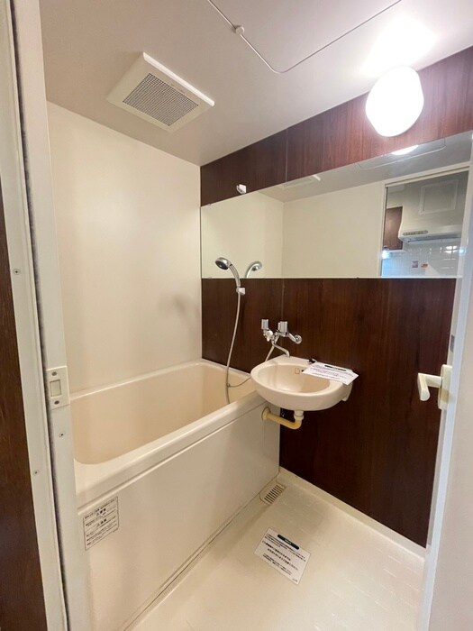 物件内観写真11　(バス／シャワールーム等)