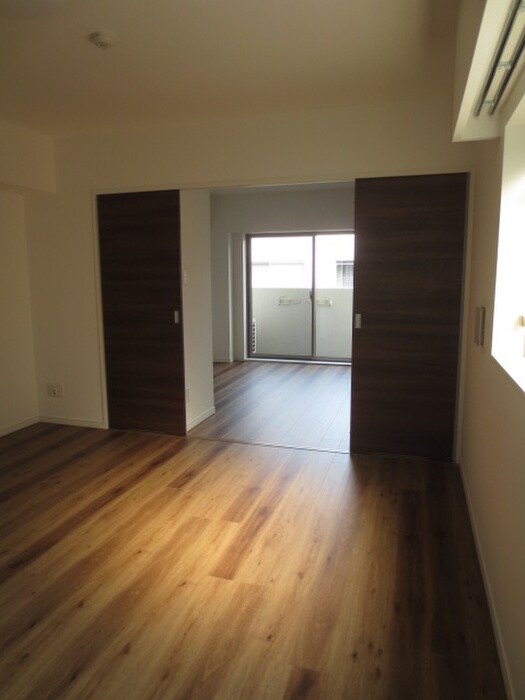 物件内観写真9　(居室)