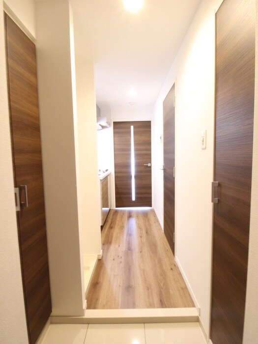 物件内観写真18　(廊下)