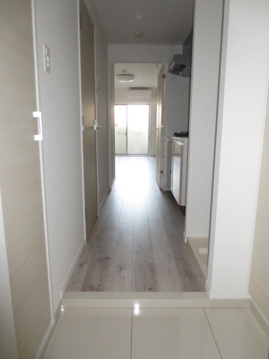 物件内観写真18　(廊下)