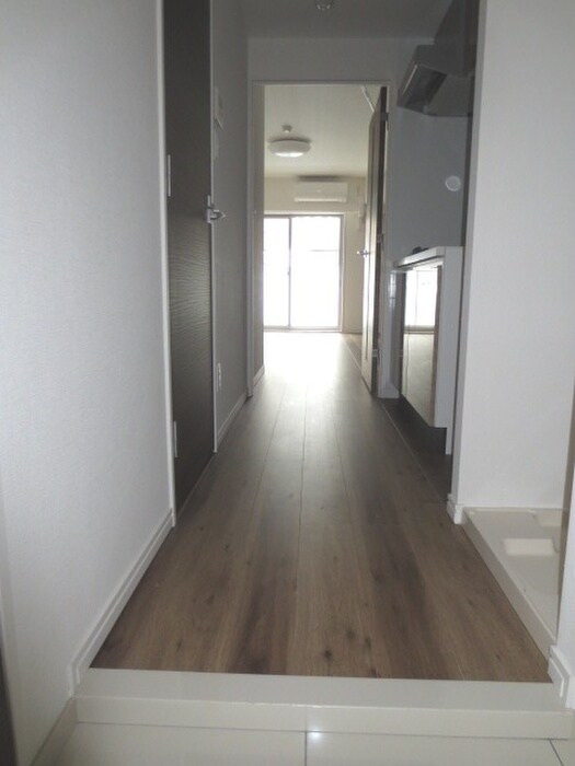 物件内観写真19　(玄関)