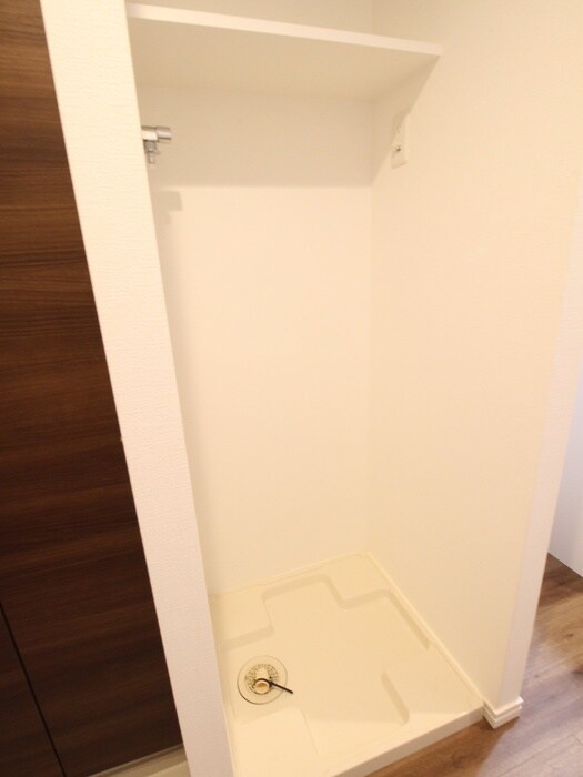 物件内観写真20　(洗濯機置場)