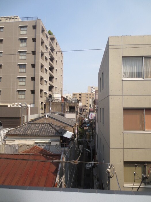 物件内観写真21　(室内からの展望)