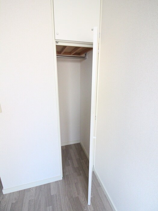 物件内観写真10　(収納)