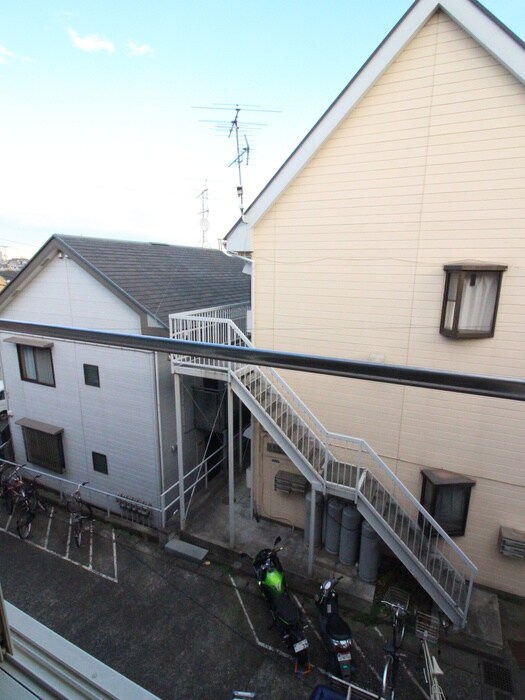 物件内観写真16　(室内からの展望)