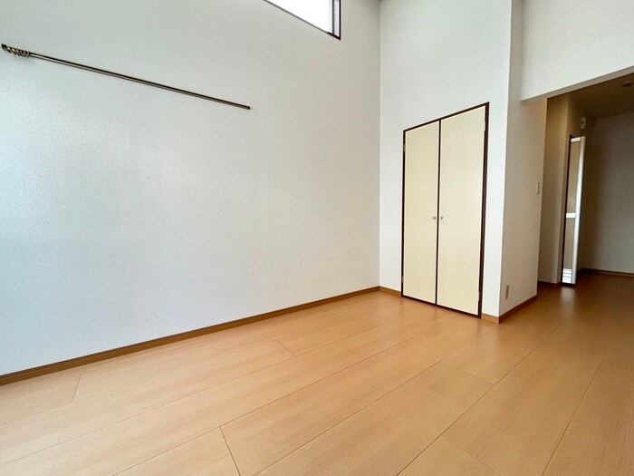 物件内観写真10　(居室)