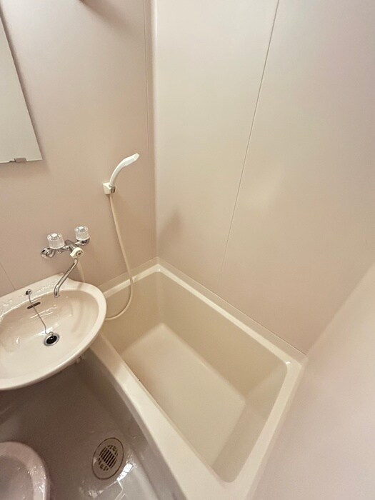 物件内観写真12　(バス／シャワールーム等)