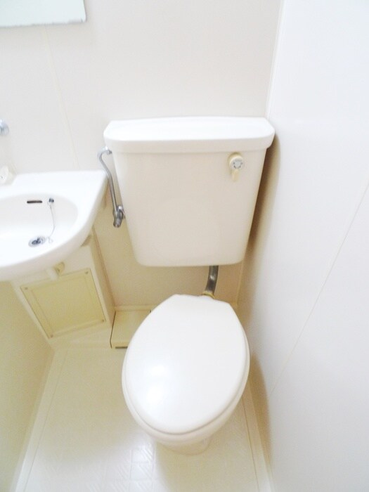 物件内観写真11　(トイレ)