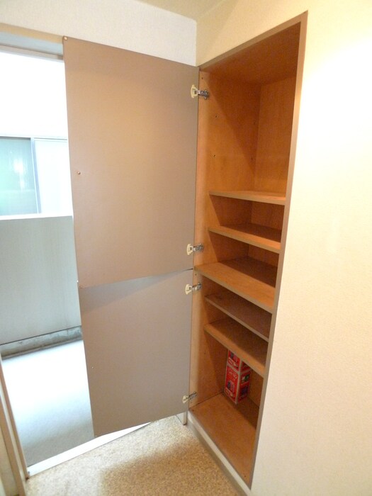 物件内観写真18　(靴箱)