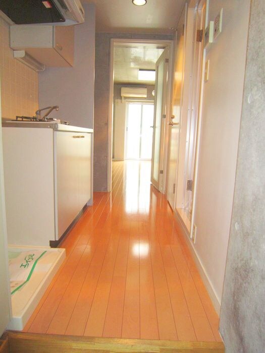 物件内観写真11　(玄関)