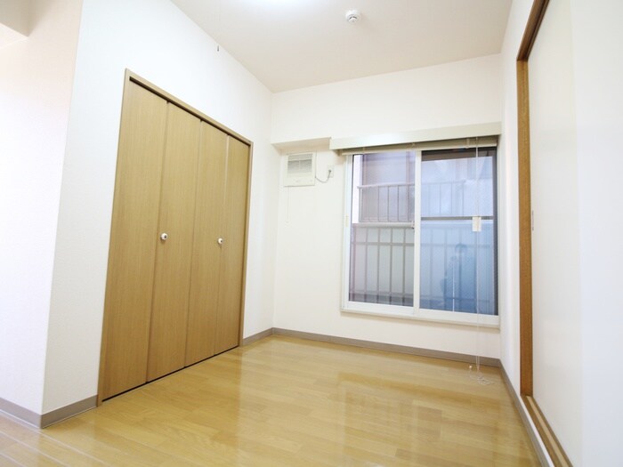 物件内観写真6　(居室)