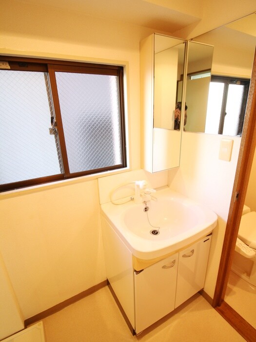 物件内観写真11　(洗面)