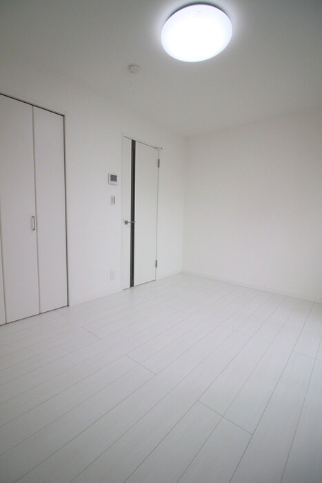 物件内観写真6　(居室)