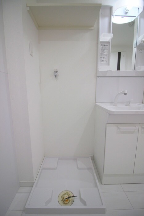 物件内観写真12　(洗濯機置場)