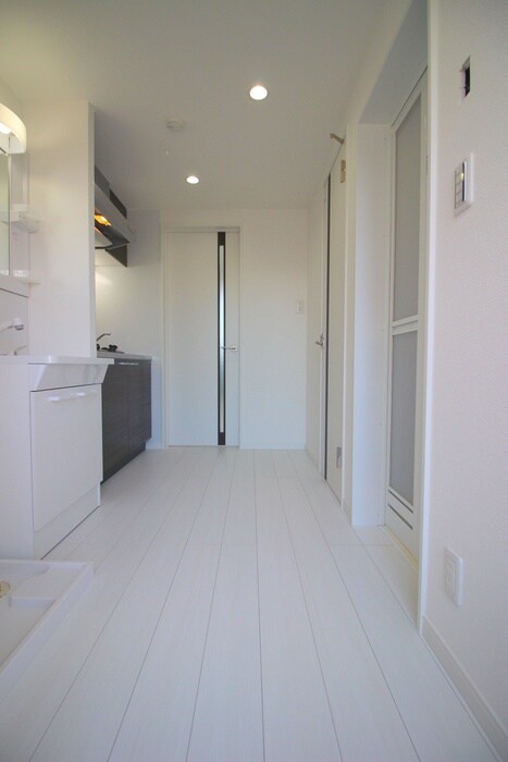 物件内観写真13　(廊下)