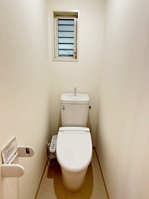 物件内観写真11　(トイレ)